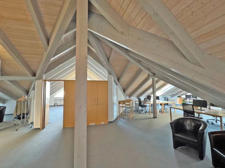 Dachgeschossbüro
